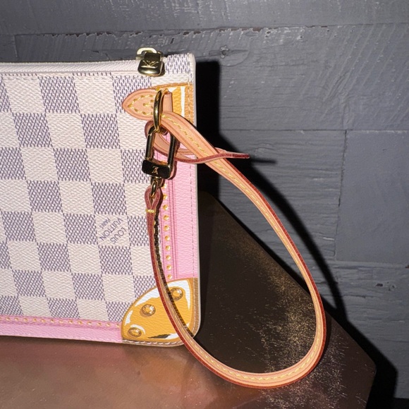 NWOT Authentic LTD Edition LV damier azur summer trunk neverfull pouch - Picture 3 of 13